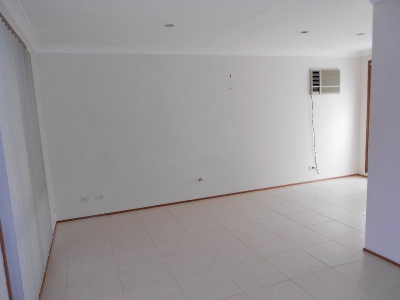 6 Moran Place, Currans Hill NSW 2567