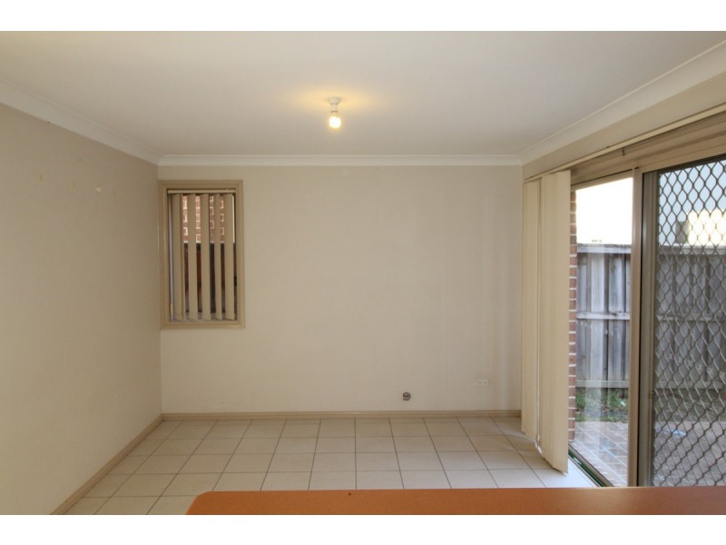 100 Glenfield Road, Currans Hill NSW 2567