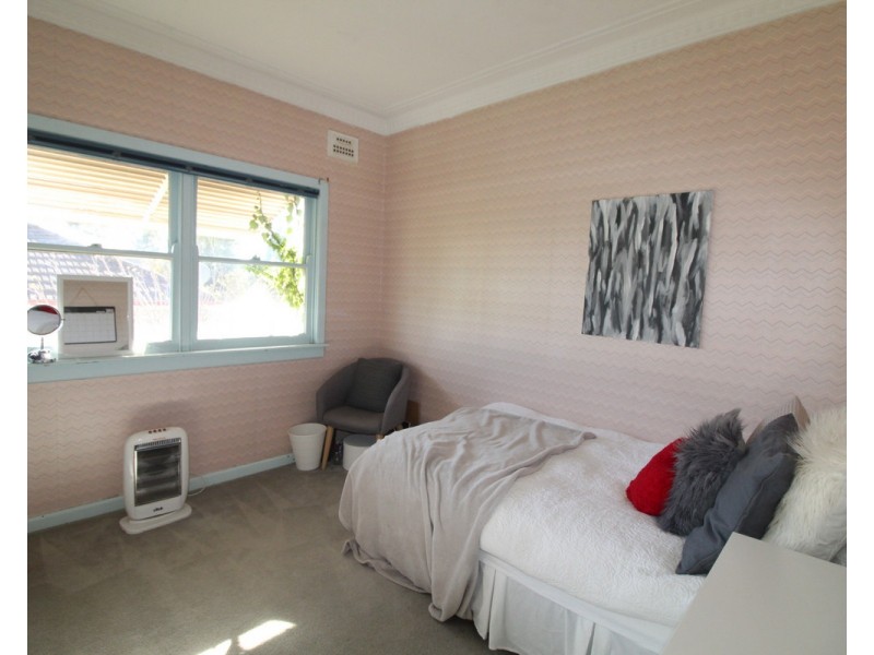 24 Kimbarra Avenue, Camden NSW 2570