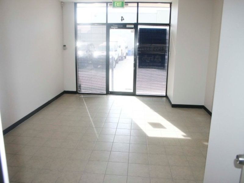 4/151 Hartley Road, Smeaton Grange NSW 2567