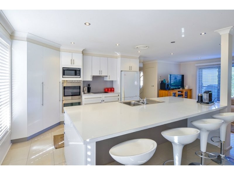 5 Mcbrien Place, The Oaks NSW 2570