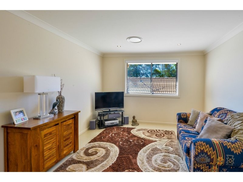 5 Mcbrien Place, The Oaks NSW 2570