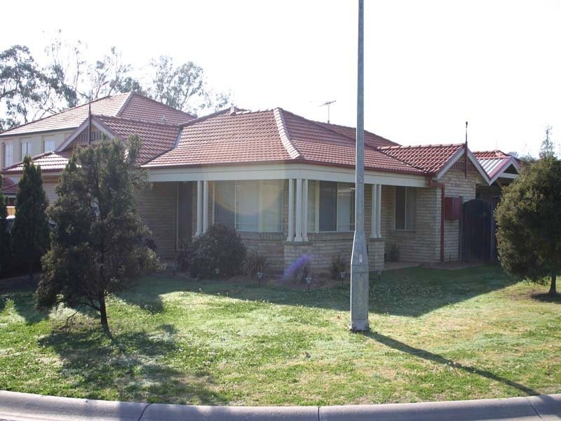 16 Chapman Circuit, Currans Hill NSW 2567