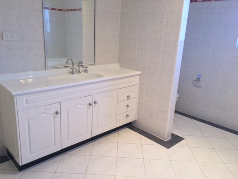 114a Kelvin Park Road, Bringelly NSW 2556