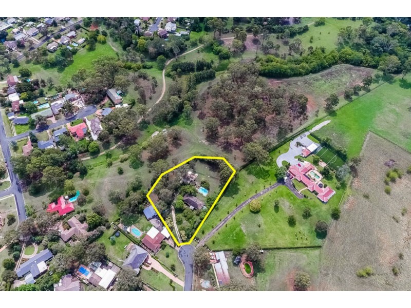 22 Araluen Place, Camden South NSW 2570