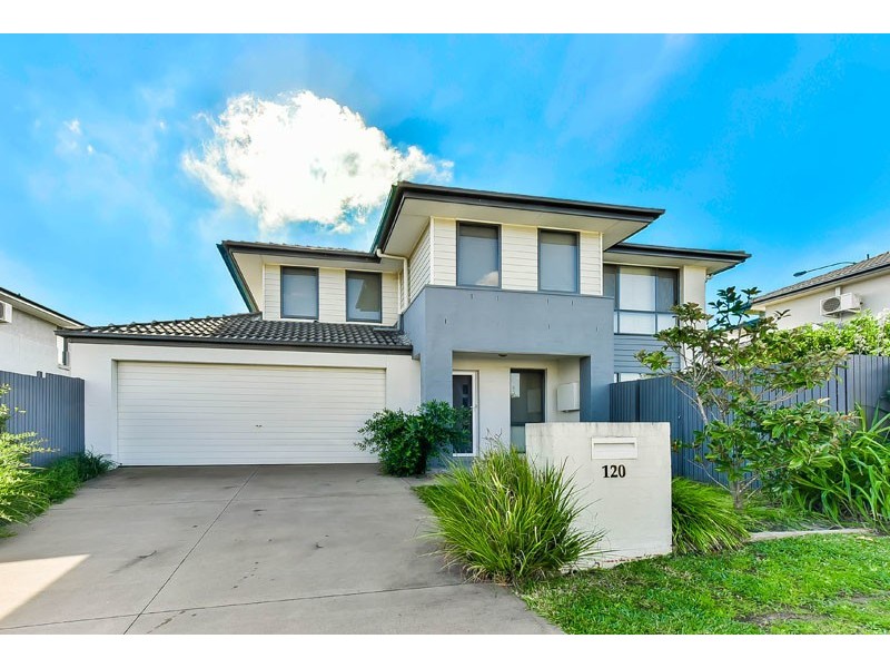 120 Minorca Circuit, Spring Farm NSW 2570