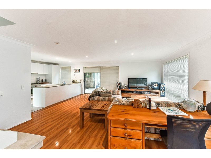 120 Minorca Circuit, Spring Farm NSW 2570