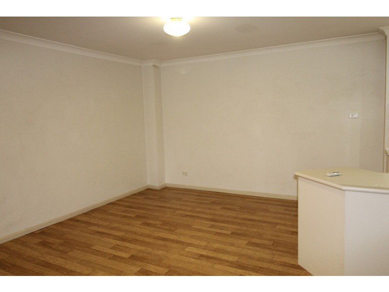 3/16 Mitchell Street, Camden NSW 2570