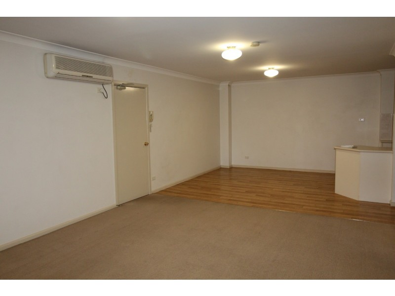 3/16 Mitchell Street, Camden NSW 2570