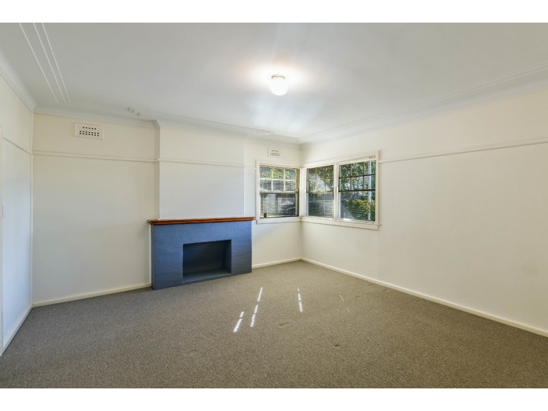 8 Gilbulla Avenue, Camden NSW 2570