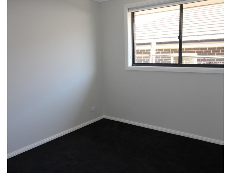1 Nicholson Parade, Spring Farm NSW 2570
