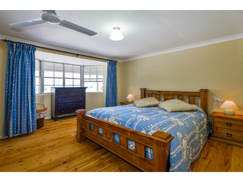 124 The Old Oaks Road, Grasmere NSW 2570