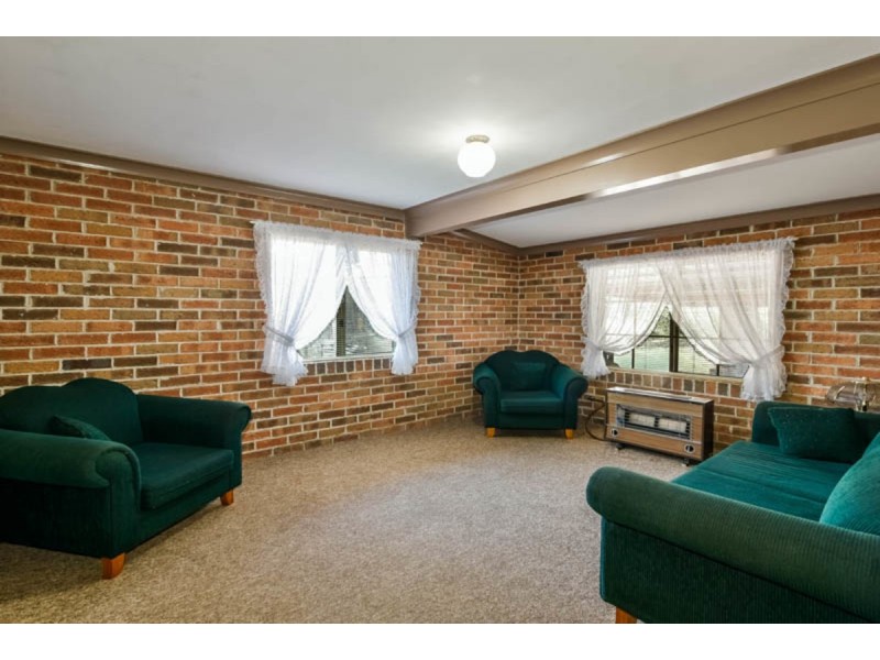 124 The Old Oaks Road, Grasmere NSW 2570