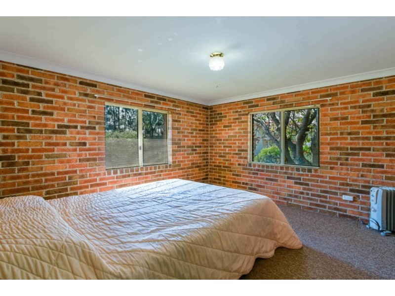 124 The Old Oaks Road, Grasmere NSW 2570