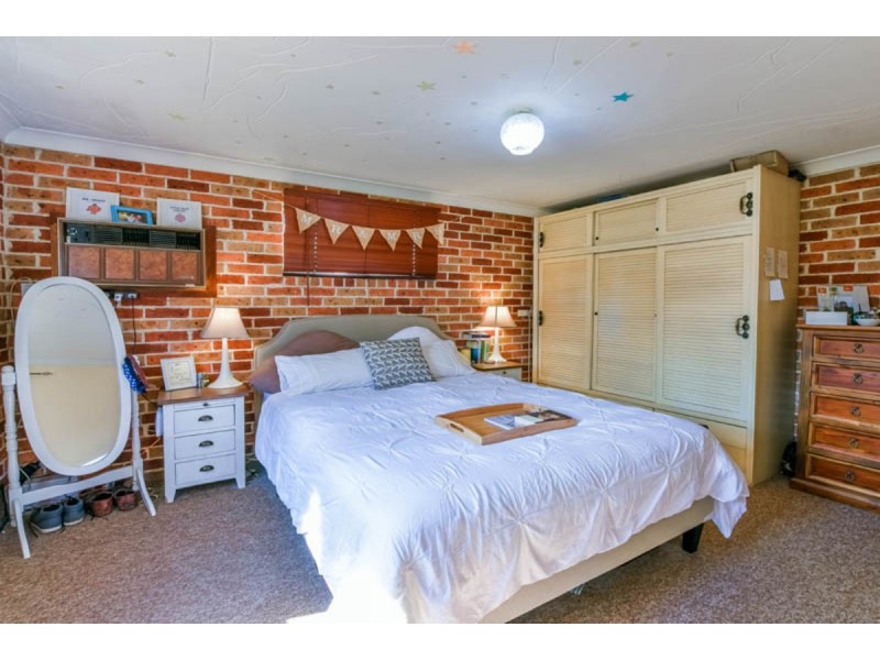 124 The Old Oaks Road, Grasmere NSW 2570