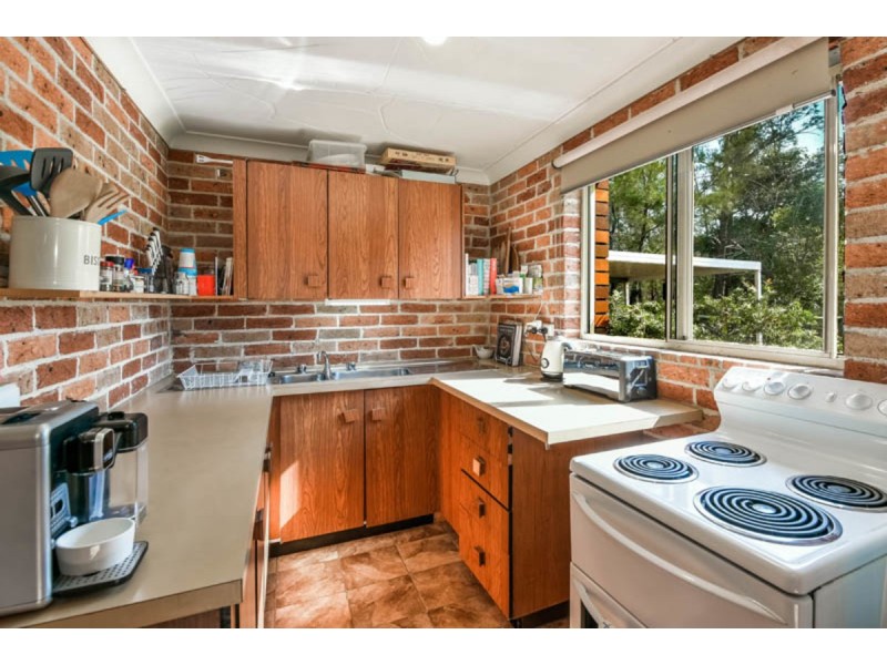 124 The Old Oaks Road, Grasmere NSW 2570