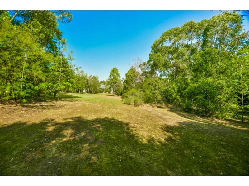 124 The Old Oaks Road, Grasmere NSW 2570