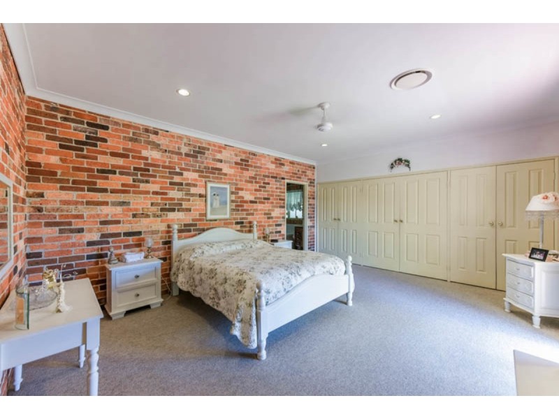 3 Doust Place, Grasmere NSW 2570
