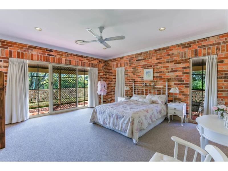 3 Doust Place, Grasmere NSW 2570