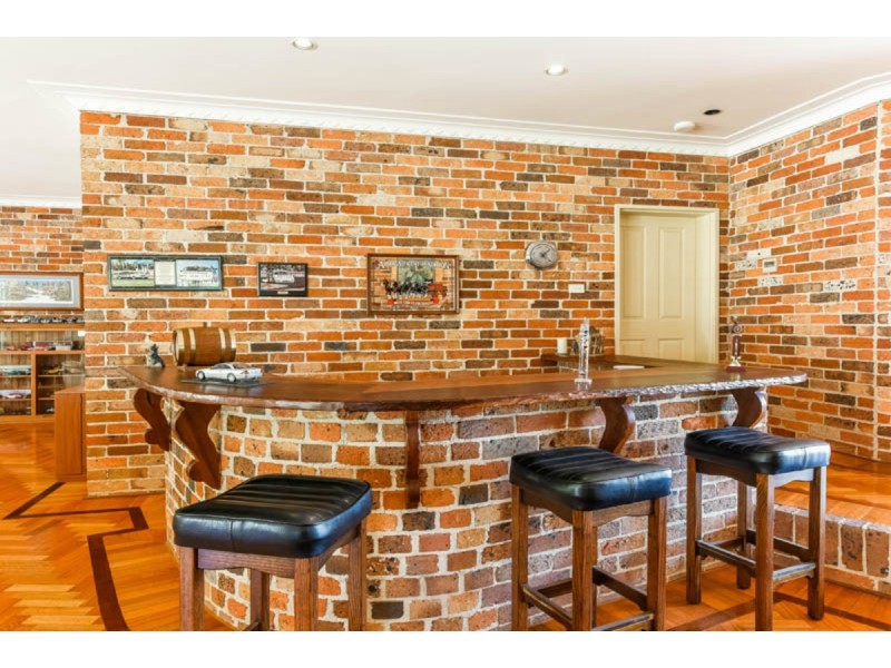 3 Doust Place, Grasmere NSW 2570