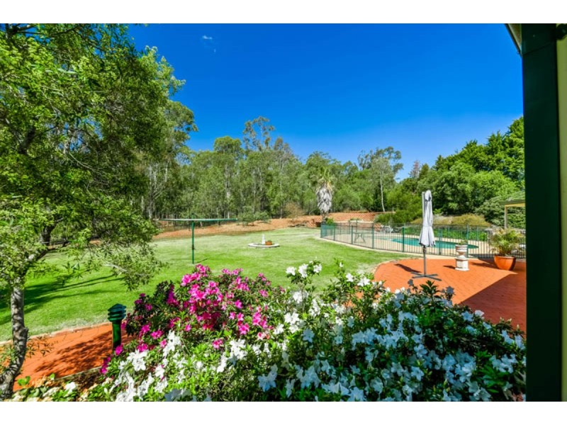 3 Doust Place, Grasmere NSW 2570