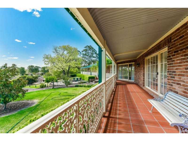3 Doust Place, Grasmere NSW 2570