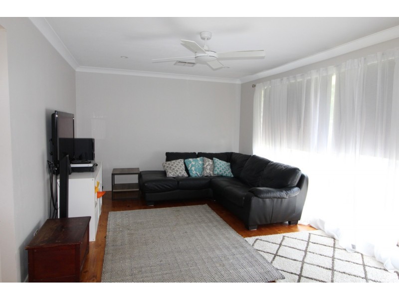 10 Purcell Street, Elderslie NSW 2570