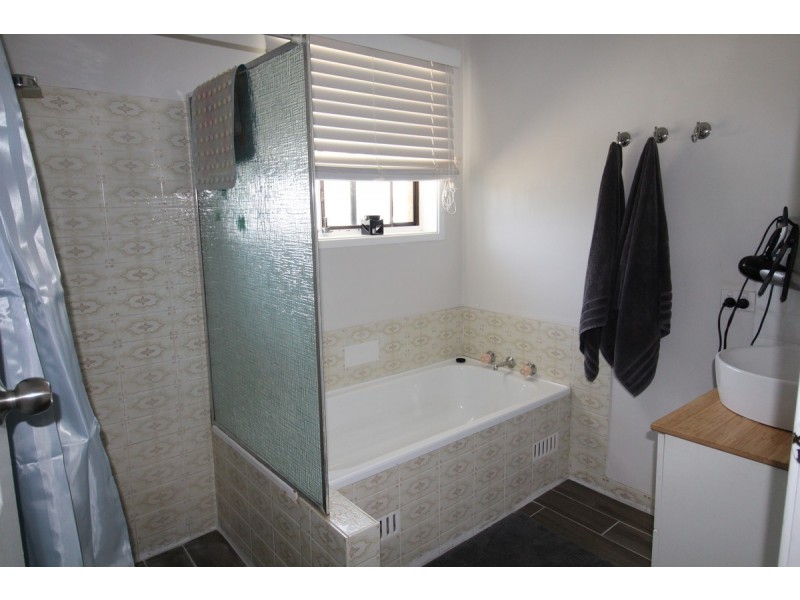 10 Purcell Street, Elderslie NSW 2570