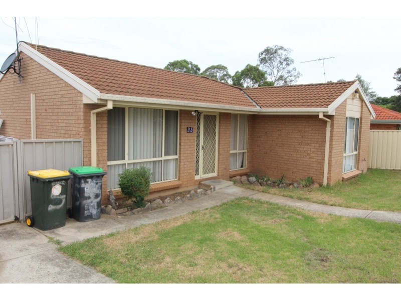 35 Karrabul Road, St Helens Park NSW 2560