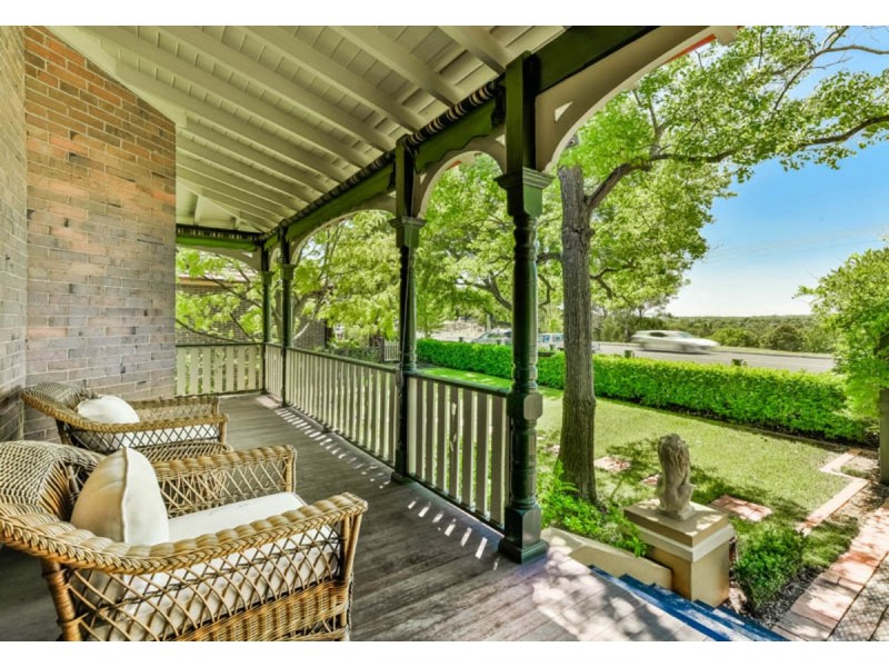 9 Menangle Road, Camden NSW 2570