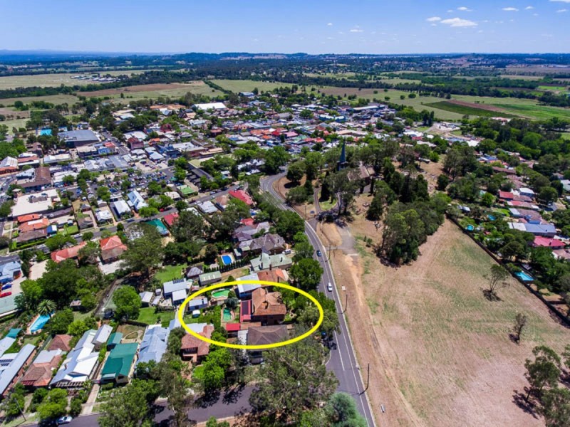 9 Menangle Road, Camden NSW 2570