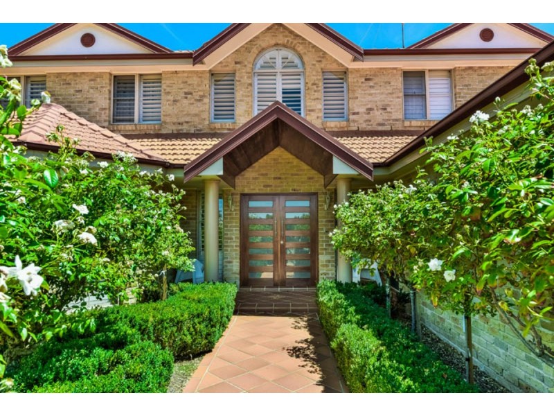 10 Aberfoyle Place, Grasmere NSW 2570