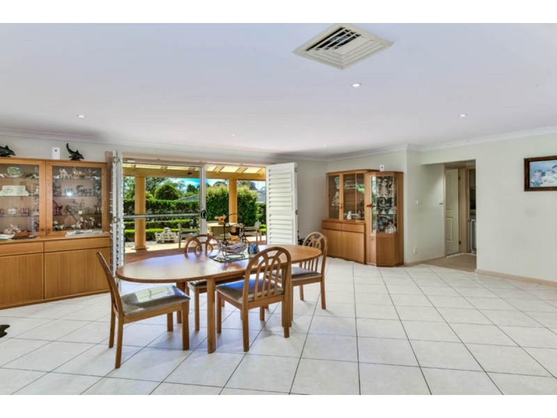 10 Aberfoyle Place, Grasmere NSW 2570