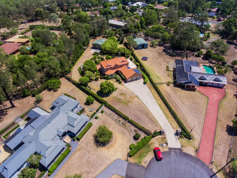 10 Aberfoyle Place, Grasmere NSW 2570