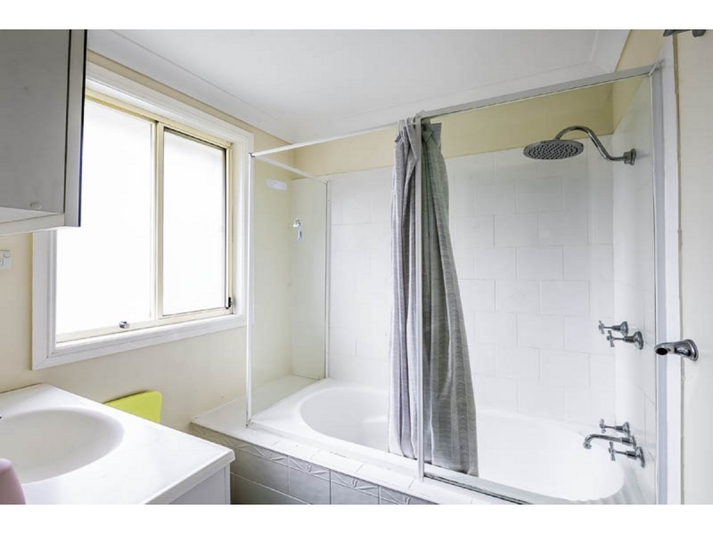 6/1A Mcintosh Street, The Oaks NSW 2570