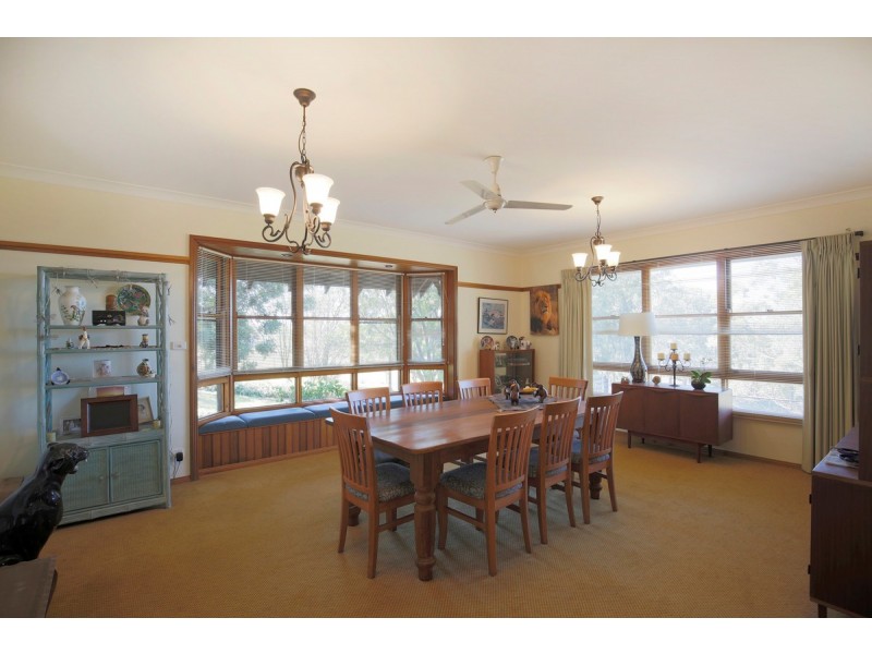 65 Binalong Road, Belimbla Park NSW 2570