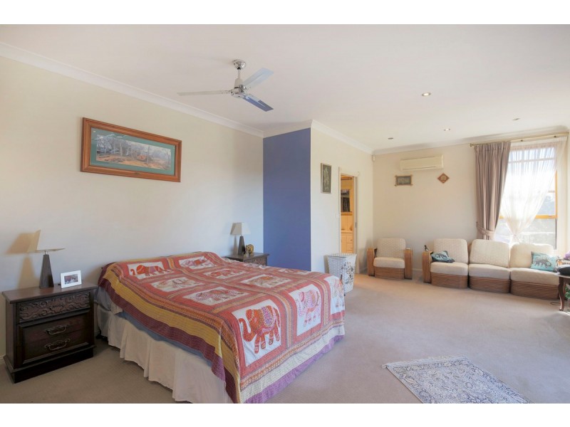 65 Binalong Road, Belimbla Park NSW 2570