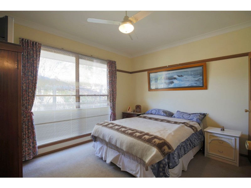 65 Binalong Road, Belimbla Park NSW 2570