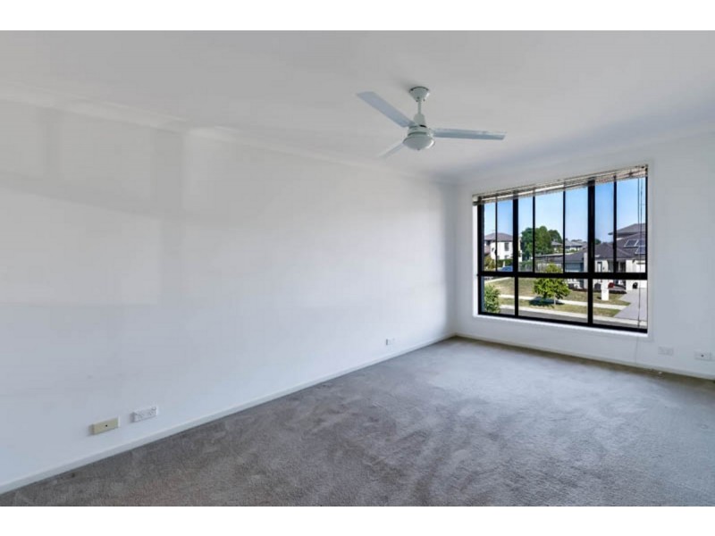 120 Minorca Circuit, Spring Farm NSW 2570