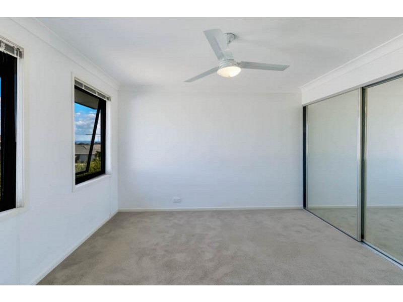 120 Minorca Circuit, Spring Farm NSW 2570