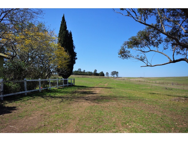 125 Montpelier Drive, The Oaks NSW 2570