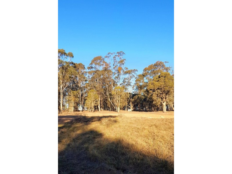 219 Donalds Range Road, Razorback NSW 2571