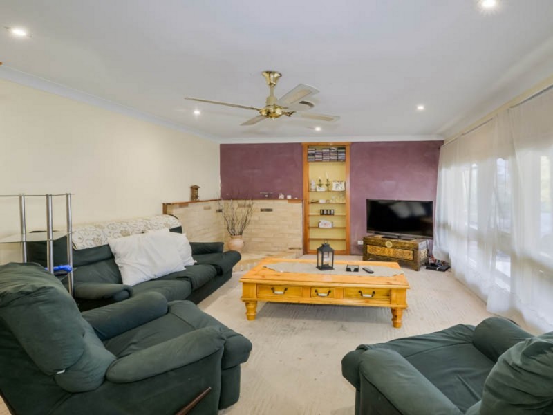 26 Ulmarra Avenue, Camden South NSW 2570
