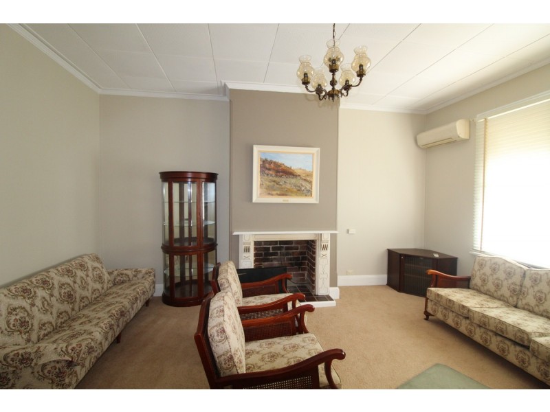 5 Menangle Road, Camden NSW 2570