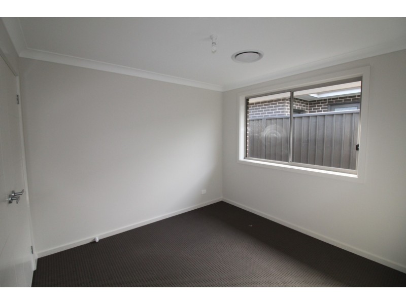 19 Mooney Street, Spring Farm NSW 2570
