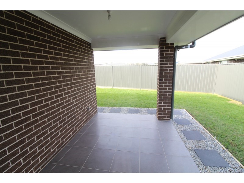 19 Mooney Street, Spring Farm NSW 2570