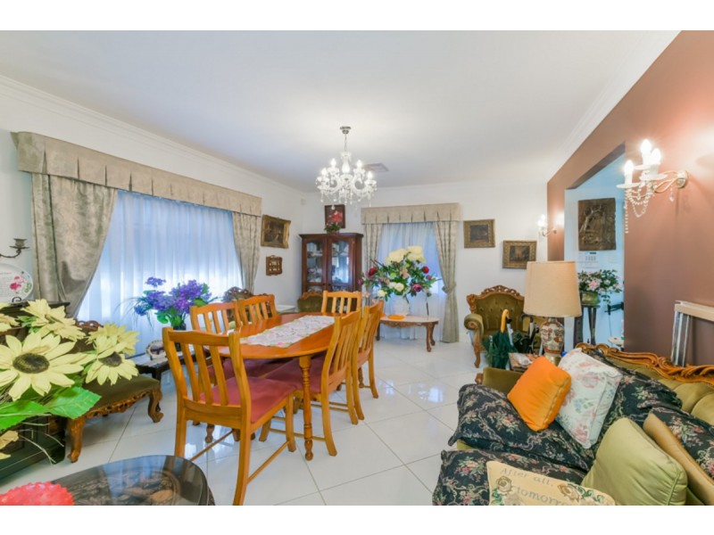 13 Broughton Street, Camden NSW 2570