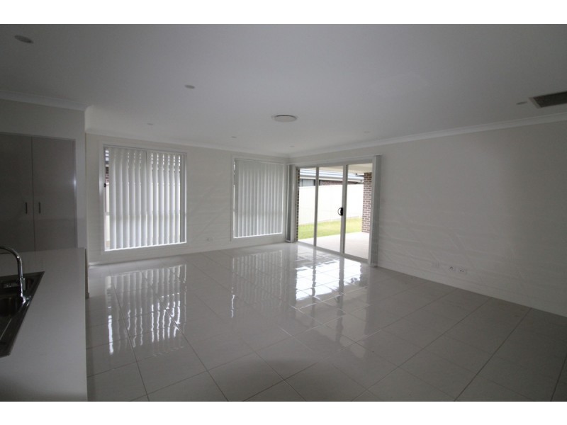 20 Clissold Street, Elderslie NSW 2570