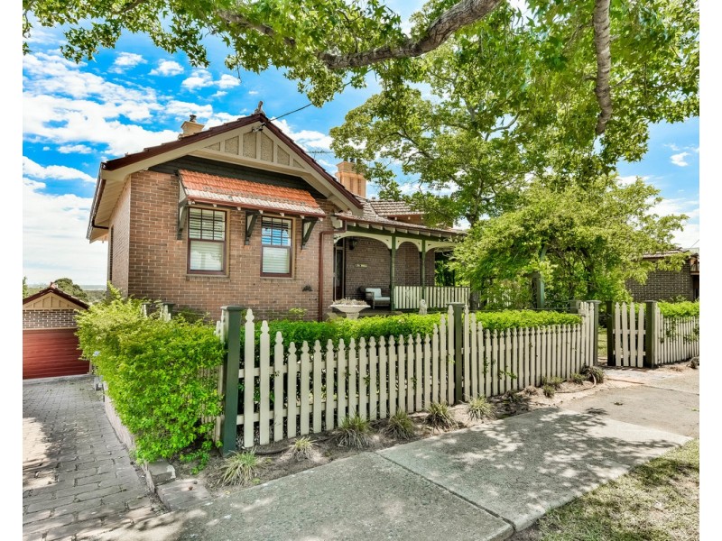 9 Menangle Road, Camden NSW 2570