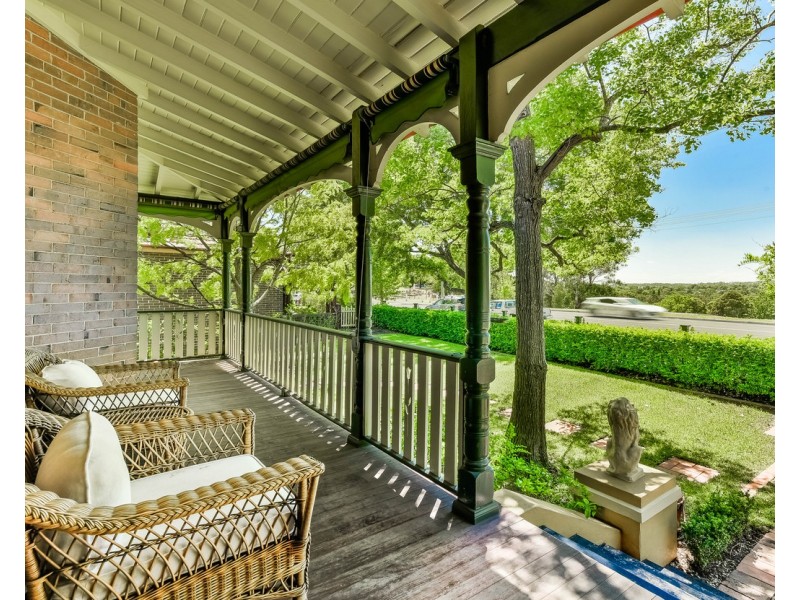 9 Menangle Road, Camden NSW 2570